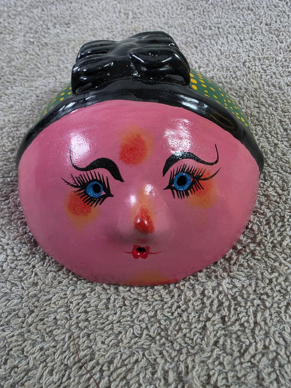 Coconut  Shrll Folk Art Face